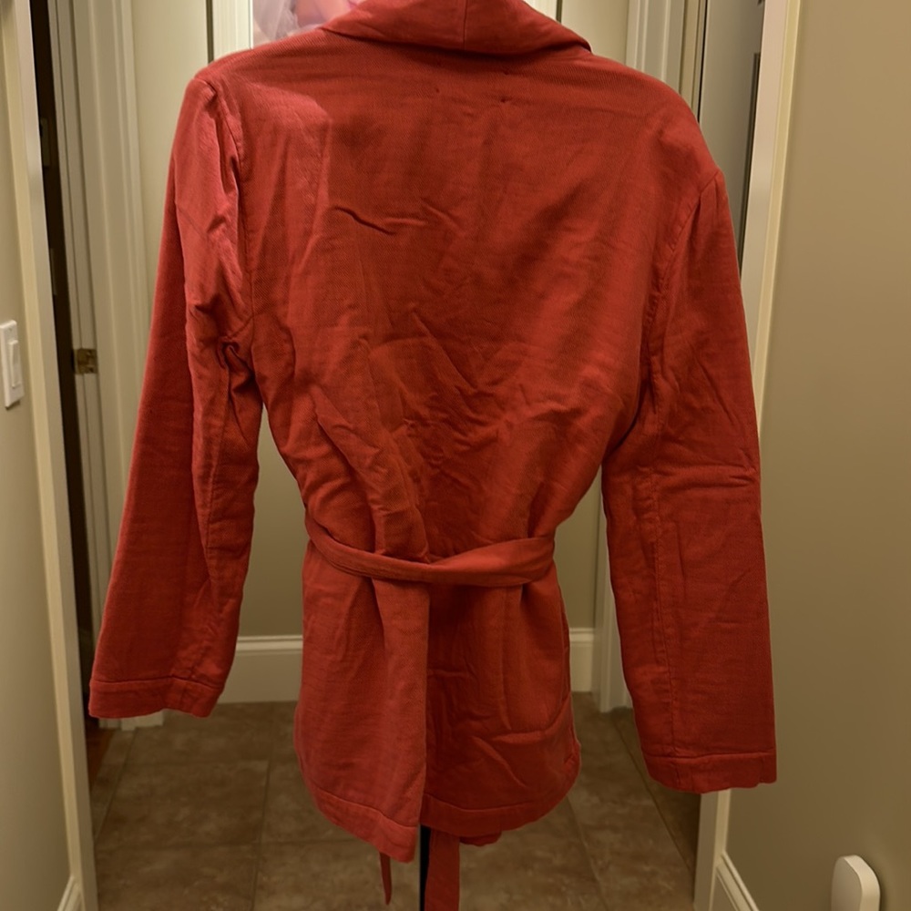XiRENA women’s Marlen Jacket in Sundried Red - Picture 10 of 16